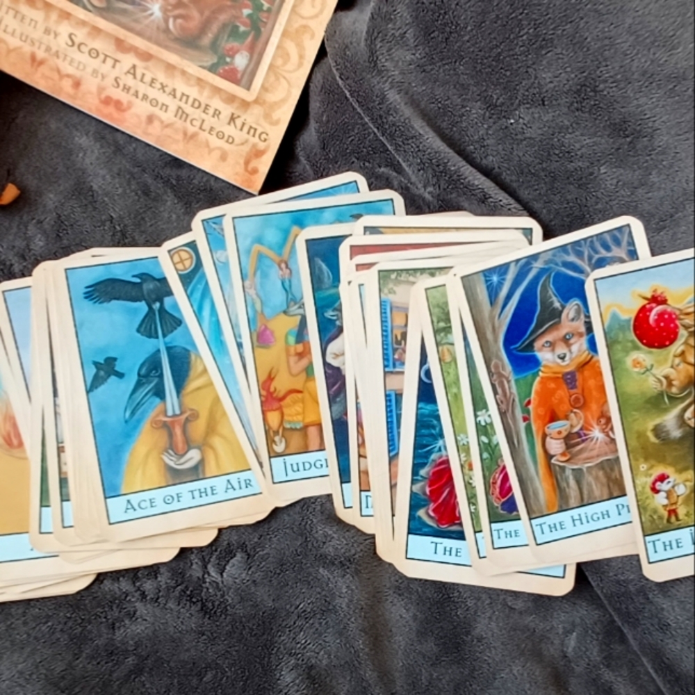 Bohemian Animal Tarot deck,guidebook, and satin satchel - Picture 4 of 10